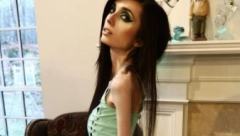 "MUKA MI JE OD POGLEDA NA NJENU FIGURU" Influenserka optužena za promovisanje anoreksije pa dobila ban na popularnoj društvenoj mreži