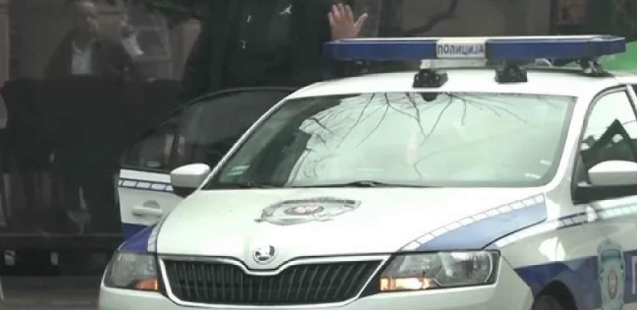 HAPŠENJE U BEOGRADU Palili automobile i izvršili teške krađe