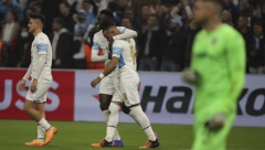MESI I DRUŠTVO VEĆ OSTALI BEZ JEDNOG TROFEJA Marsej iznenadio PSŽ i izbacio ga iz Kupa