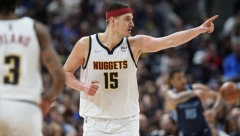 ZAŠTO JE JOKIĆ JOŠ U AMERICI? Srbin obukao drugi dres, da li čeka MVP titulu?