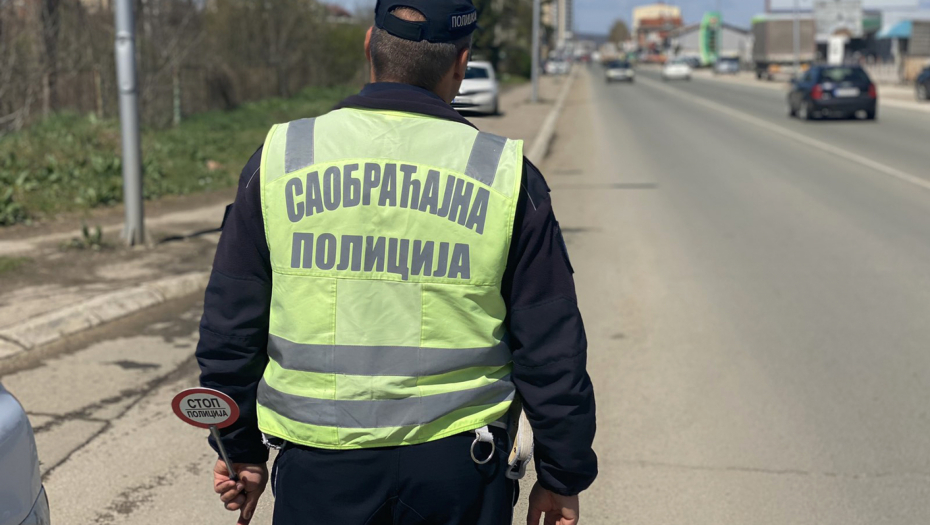 POLICIJA GA SKLONILA SA PUTEVA Muškarac (45) u Surdulici vozio sa 2,84 promila alkohola u krvi