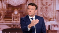 MAKRON OBEĆAO POMOĆ UKRAJINI Francuski predsednik razgovarao telefonom sa Zelenskim