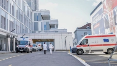 DETALJI TUČE U USTANIČKOJ Povređeni mladić ima samo 16 godina, izboden nožem nekoliko puta