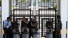 OPASNA PREVIRANJA U PAKISTANU Svrgnut premijer Imran Kan, izabran novi