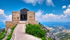 IZA RUŠENJA KAPELE SE KRIJE "TAJNA VELIKOG ZLA" Joanikije: Meštrović je tada utvrdio veze sa ustašama