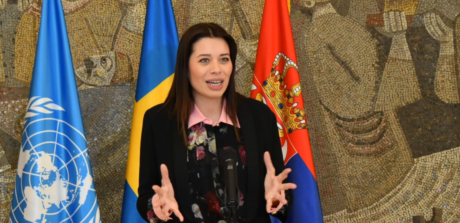 VUJOVIĆ SA AMBASADORKOM ŠVEDSKE Srbija posvećena održivom razvoju, prioritet zaštita životne sredine (FOTO)