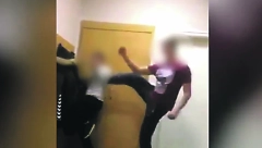 UŽASNO NASILJE NAD VRŠNJAKOM Drugovi tukli dečaka (12) iz Beograda na ekskurziji, hteli i šipkom da ga izudaraju