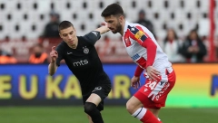 REMI U DERBIJU PO MERI ZVEZDE Malo dobrog fudbala, zicer Terzića, bakljade - crveno-beli na korak do odbrane titule (VIDEO)