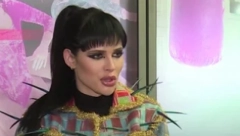 SLOVENAČKI TAJKUN JE OSTAVIO U DUGOVIMA Deniz Dejm ostala bez sponzora, plače, ne zna za sebe