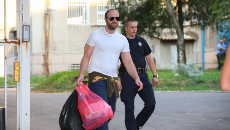 NEMA GA NI NA JEDNOJ ADRESI STANOVANJA Opet odloženo suđenje Darku Kostiću