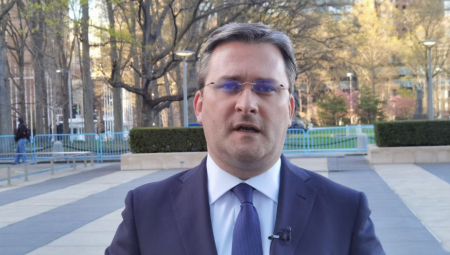 SELAKOVIĆ O HRVATSKIM NAPADIMA NA VUČIĆA: Zauzeo je jedinu moguću poziciju kada je reč o zločinima nad Srbima