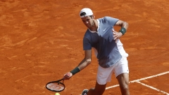 OSTAVIO SVE BEZ TEKSTA Rus pobedio pa od navijača u Beogradu tražio da navijaju protiv Novaka