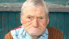 DEKA JE ŽIVEO VIŠE OD 100 GODINA Imao je jednu čudnu naviku, a njegova ćerka tvrdi da je upravo to recept za dugovečnost!