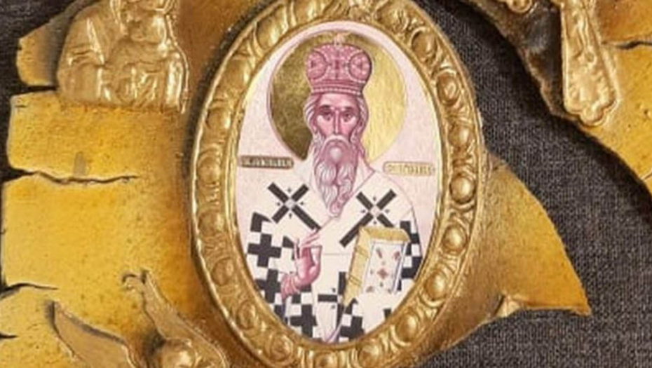DESILO SE ČUDO ZA VASKRŠNJE PRAZNIKE Ikona pala sa zida tokom zemljotresa, lik sveca ostao neoštećen