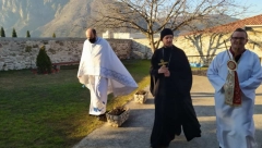 NIKO NE MOŽE DA OBJASNI OVO ČUDO Svake godine misteriozni oblak spušta se na pravoslavni manastir