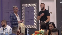 HAOS ZA CRNIM STOLOM Mensur progovorio o pozivu sa Almom, priznao da se oseća loše, a Mini je uputio ove reči