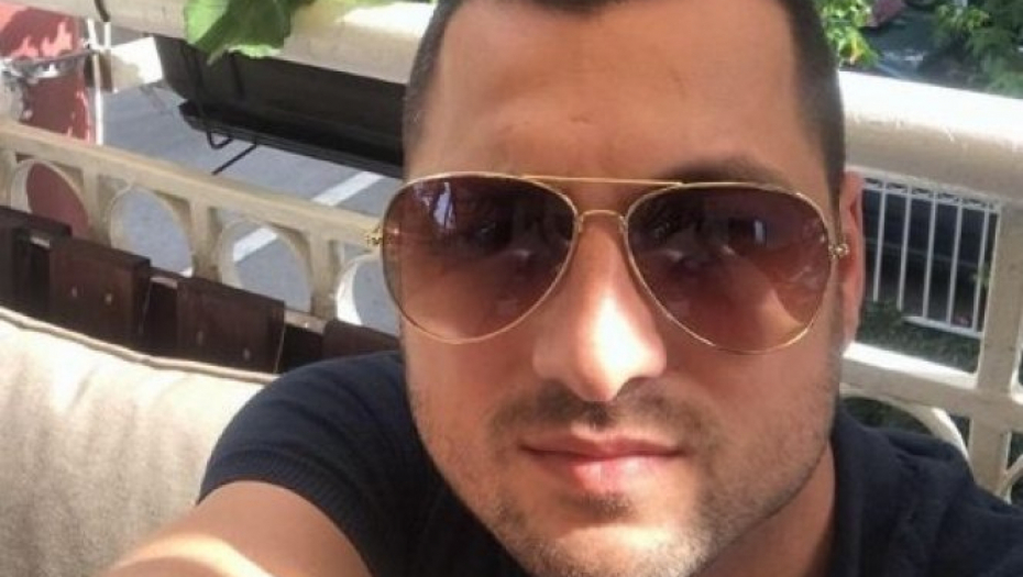 ZADOBIO 13 KOPČI NA NASTUPU Pevač otkrio zbog čega ga je napao nepoznati muškarac, izneo jezive detalje