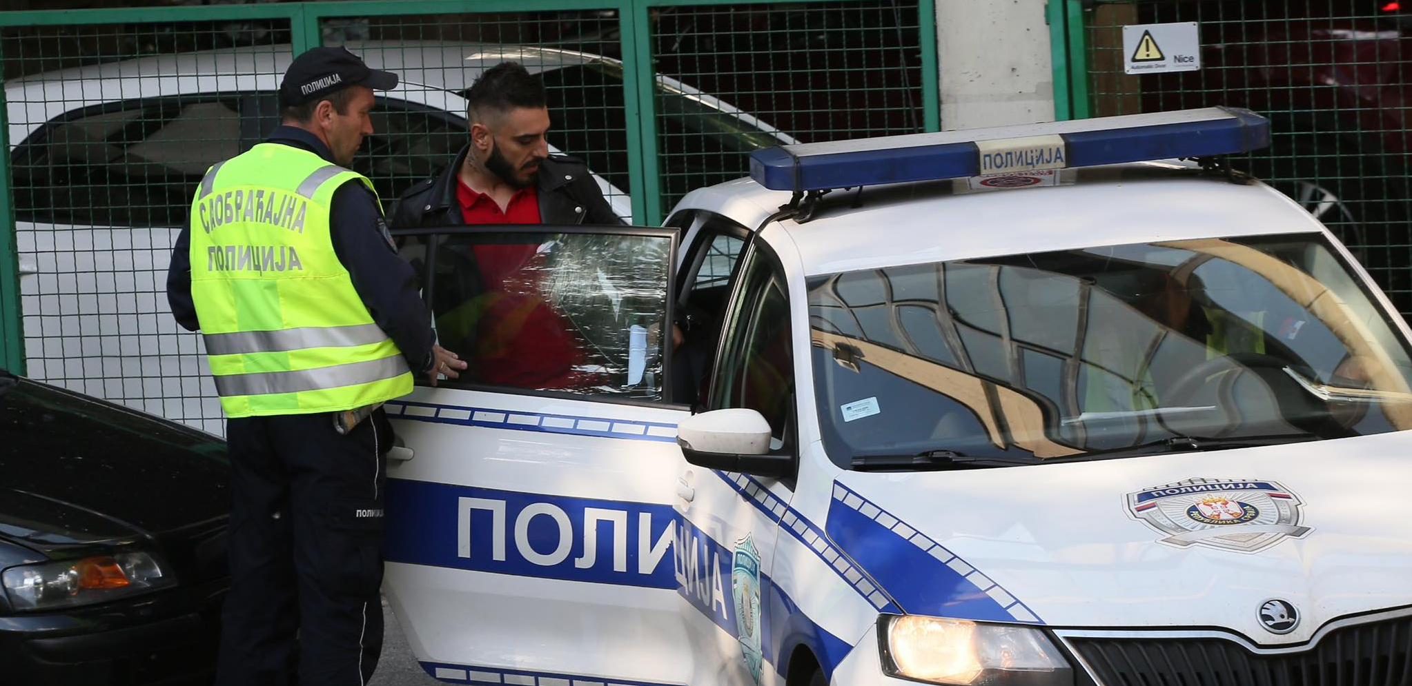 TRAJNO MU ODUZELI DOZVOLU, A ON JE URADIO OVO! Evo kako je Darko Lazić nabavio novu vozačku, sada ponovo može da divlja na putu