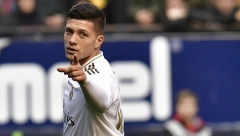 PODRHTAVA NEMAČKA Jović menja Levandovskog u Bajernu?