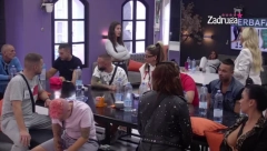 IZVAJANO TELO NA KOJE NIKO NE OSTAJE RAVNODUŠAN Zadrugar se skinuo i pokazao čime raspolaže, ovo su svi čekali (VIDEO)