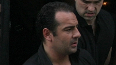 FRANCUZI KORAĆA TRAŽE ZBOG 25 KRIVIČNIH DELA, A U SRBIJI NEMA POTERNICU Novi detalji hapšenja desne ruke Luke Bojovića