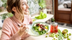 FENG SHUI DIJETA KOJA JE ZALUDELA SVET Izgubite kilograme uz najjednostavnije savete i bez gladovanja