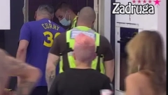 JE*EM TI TATU U INVALIDSKIM KOLICIMA Sramotno ponašanje Mikija Đuričića, najgnusnije izvređao cimerku, obezbeđenje reagovalo (FOTO)