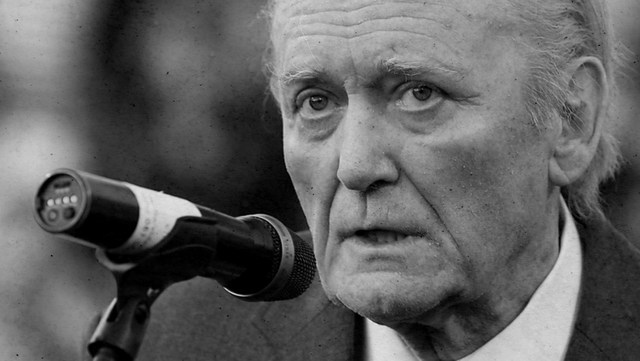 VESIĆ O PIKSIJEVOM PREDLOGU: "Ivica Osim će dobiti ulicu u Beogradu kad proteknu tri godine od smrti"