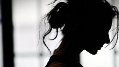 PISMO NAŠE ČITATELJKE Ne znam šta da radim, psihoterapeut mi govori kako nisam dužna da IZDRŽAVAM i POMAŽEM roditelje