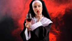 NEVEROVATAN PREOKRET U "KARIJERI" BIla je časna sestra, a danas snima filmove za odrasle, a evo šta ju je navelo na to! (FOTO)