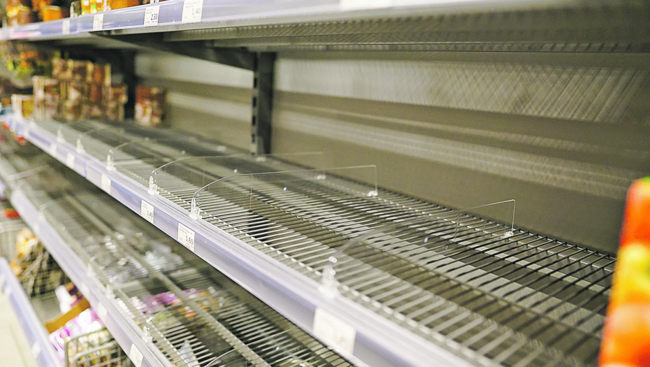 TOTALNI HAOS: U Beču nema suncokretovog ulja, putera, brašna...