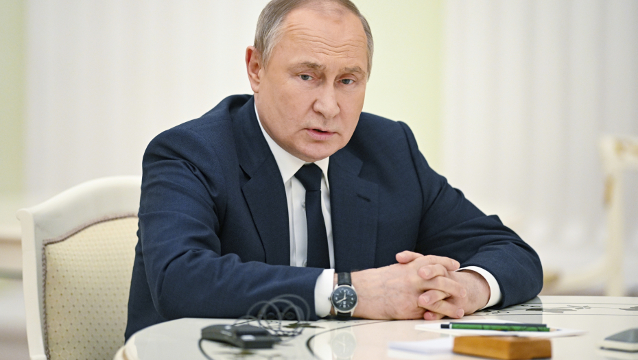 NOVI SNIMAK PUTINOVOG NEOBIČNOG PONAŠANJA Tokom sastanka sa predsednikom Tadžikistana svi su primetili! (VIDEO)
