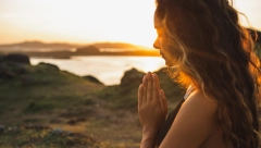 HOROSKOP ZA UTORAK, 10. MAJ Ovnove očekuje romantičan susret, Rakove veliki korak napred u karijeri, Blizance pad imuniteta