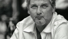 PAO JE MRTAV U TOKU PREDSTAVE, SRCE GA JE IZDALO Šest godina od odlaska legendarnog Mande, a poruka njegove supruge kida dušu (FOTO)