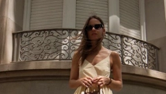 NAJPOPULARNIJA HALJINA OVOG LETA: Žene je obožavaju i nestaje u radnjama, a može se kupiti za manje od 3.000 dinara