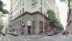 TINEJDŽER JE IZBODEN PO LEĐIMA I USTIMA Direktorka škole o stanju posle tuče i napada nožem među učenicima (VIDEO)