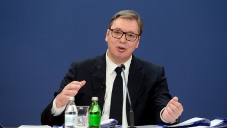 RECESIJA NE DOLAZI U OBZIR Vučić: Rast u prvom kvartalu 4,3 odsto