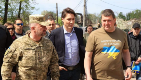 IZNENADNA POSETA KANADSKOG PREMIJERA UKRAJINI Džastin Trudo obišao Irpin i Kijevsku oblast (FOTO)