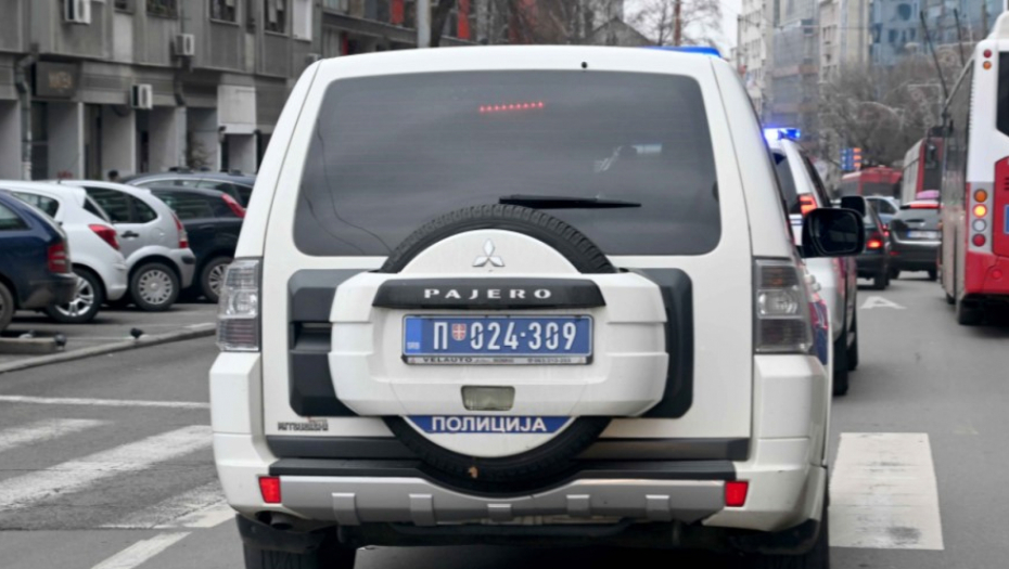 DVE NEPOZNATE OSOBE OPET BACILE BOMBU NA LEKINOM BRDU Htele da zastraše jednu osobu, pa pogrešile dvorište