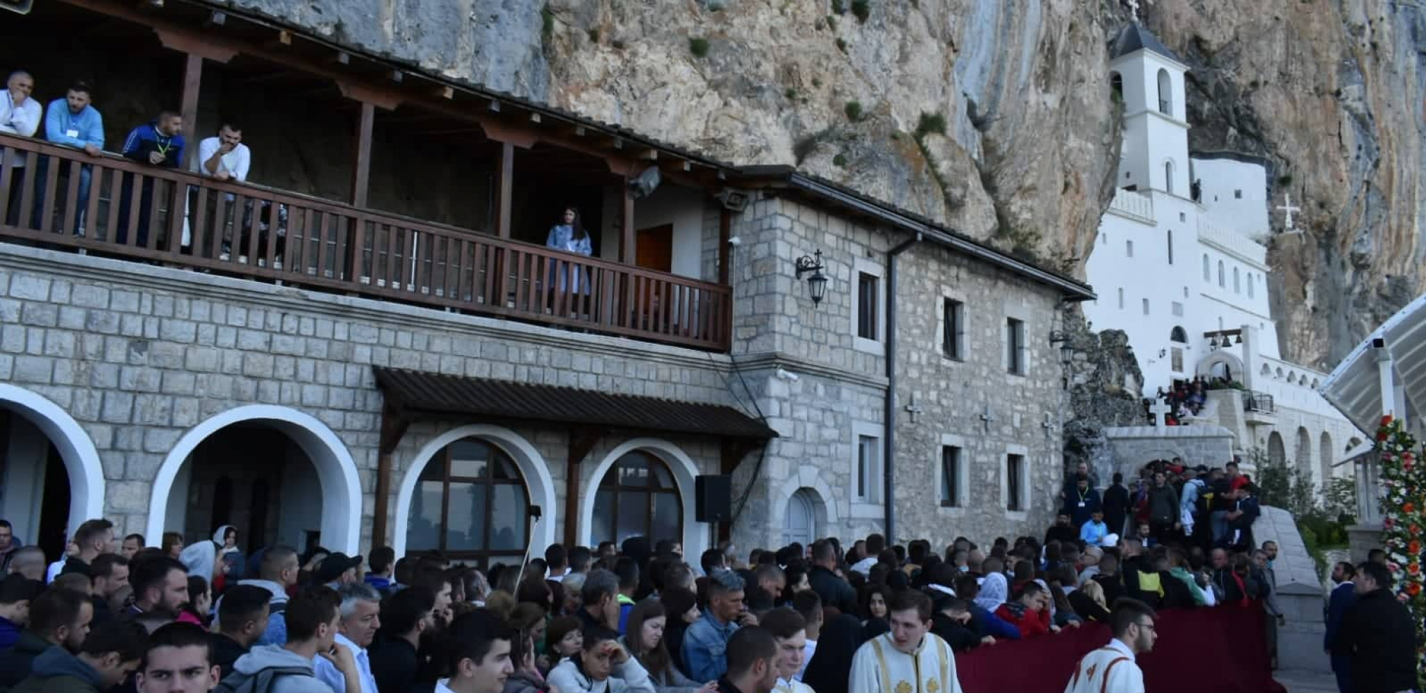 KADA POĐETE NA OSTROG OBAVEZNO PONESITE OVO Iz manastira ne valja ništa uzimati, a po povratku...
