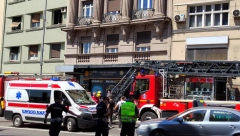 PRVE FOTOGRAFIJE SA LICA MESTA Veliki požar u zgradi na Zelenom vencu, u toku je akcija spasavanja stanara (FOTO/VIDEO)