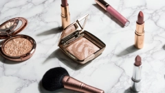 ISPRATITE TREND PROLEĆA Tri trika do savršeno našminkanih usana