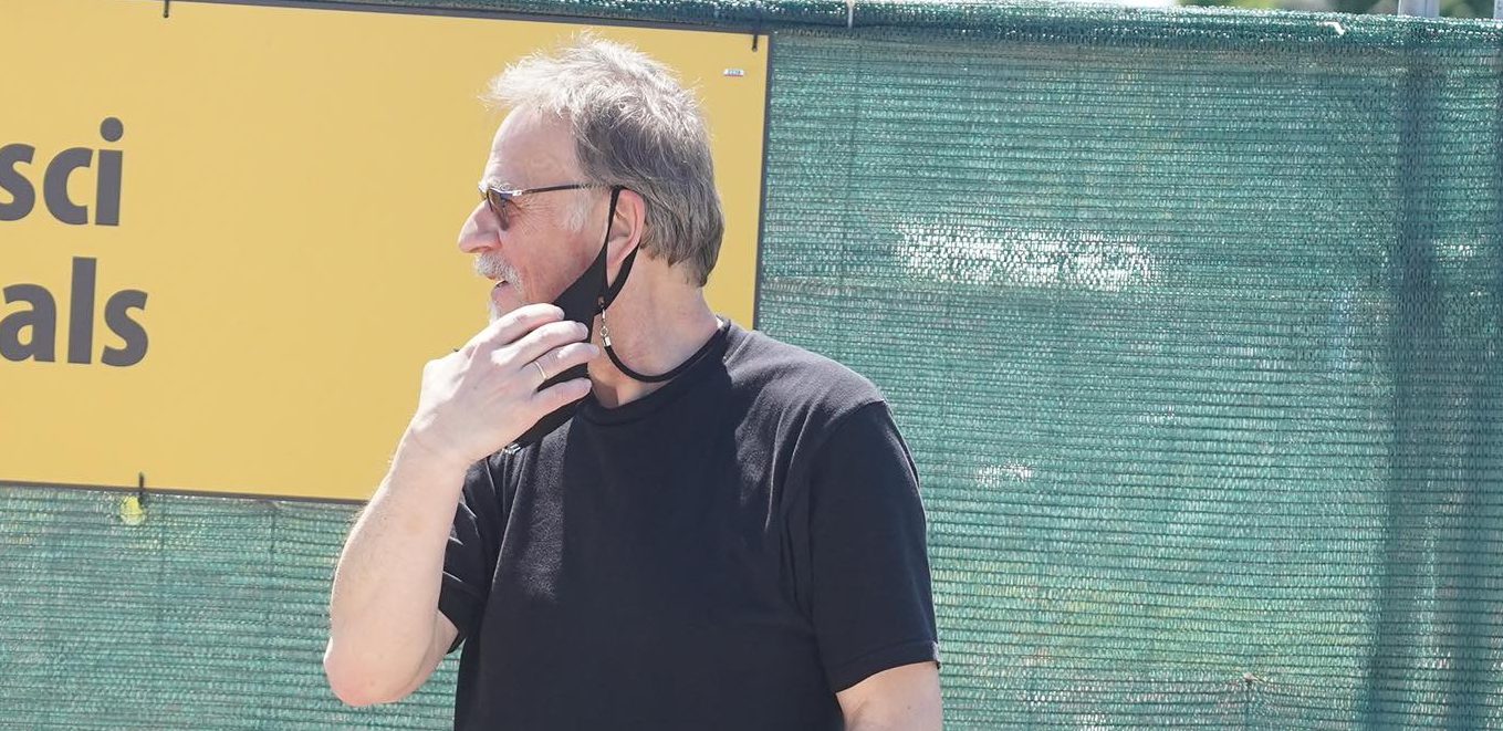 LAUŠEVIĆ NAPUSTIO BOLNICU Poznato stanje gumca, a evo kada se vraća na snimanje nove serije!