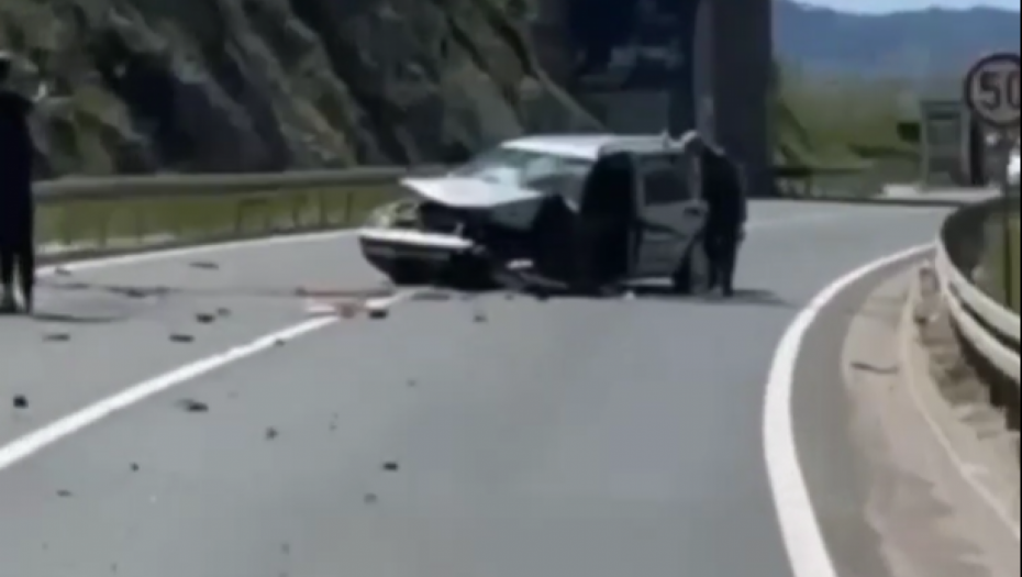 UŽASNA SAOBRAĆAJNA NESREĆA SA TRAGIČNIM ISHODOM Kombi pokosio biciklistu