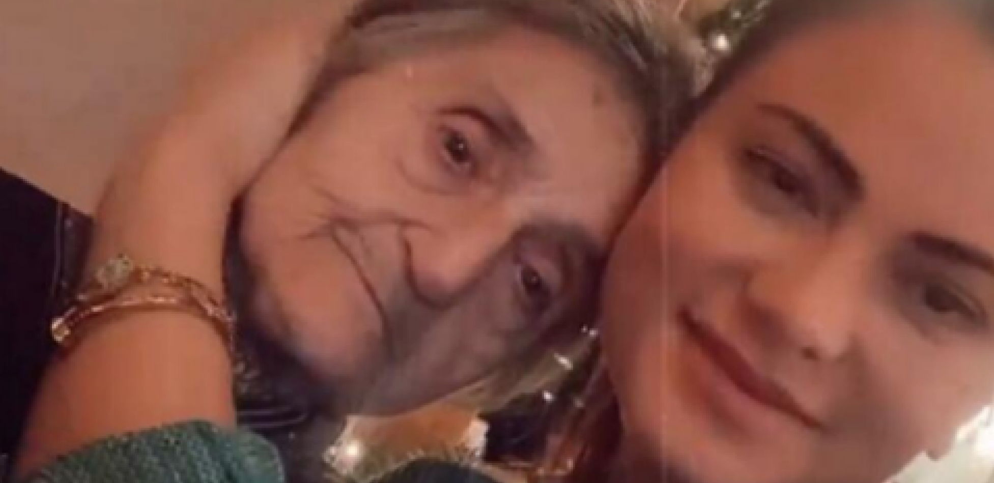 IZGUBILA SAM I PORODICU I DOM Milica Pavlović ne može da se oporavi nakon smrti bake koja ju je odgajila, pevačica skrhana od bola