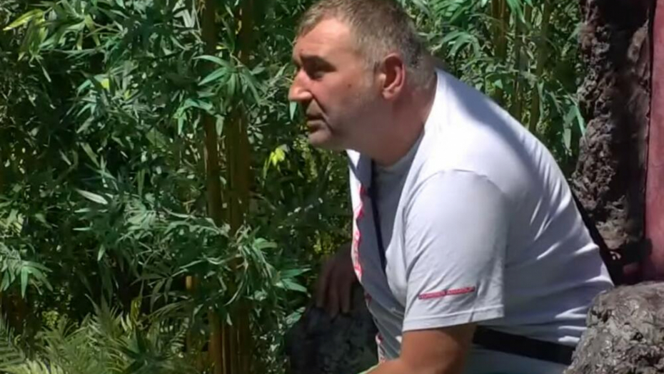 ĆUTAO JE DOK SE DALILA J**ALA SA DRUGIM Miki nikad brutalnije opleo po Dragojevićima, zadrugaru je dosta farse u rijalitiju