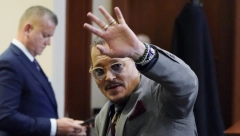 PET GODINA PAKLA I AGONIJE! Džoni Dep slomljen nakon skandala sa suprugom, njegova poruka otkriva da je u lošem stanju (FOTO)