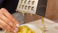 MNOGI IZBEGAVAJU 4. NASTAVAK ZA RENDE Nisu sigurni čemu služi, a kuvari otkrivaju za koje namirnice služi