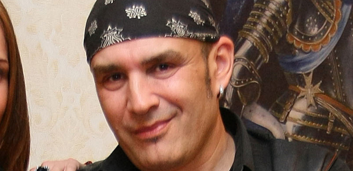 POSLEDNJA FOTOGRAFIJA IGORA STAROVIĆA Pevač pred smrt drastično promenio izgled (FOTO)