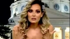 ORGANIZATORI EVROVIZIJE ZABRANILI RUMUNIJI UKLJUČENJE, A EVO KOME SU DALI NJIHOVE GLASOVE Hit reakcija voditeljke preplavila društvene mreže, otkriveno šta se zapravo dogodilo (VIDEO)